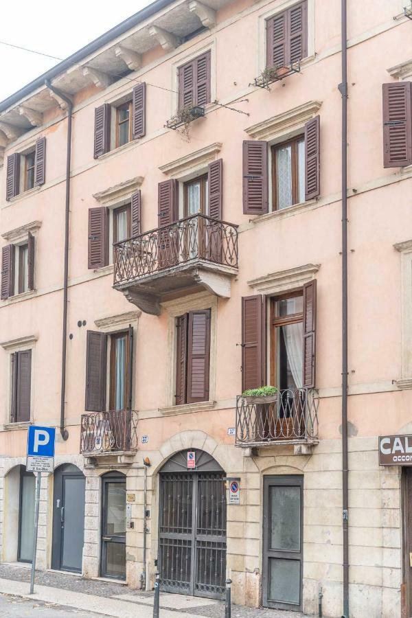 Apartamento Abbraccio Di Giulietta Verona Exterior foto