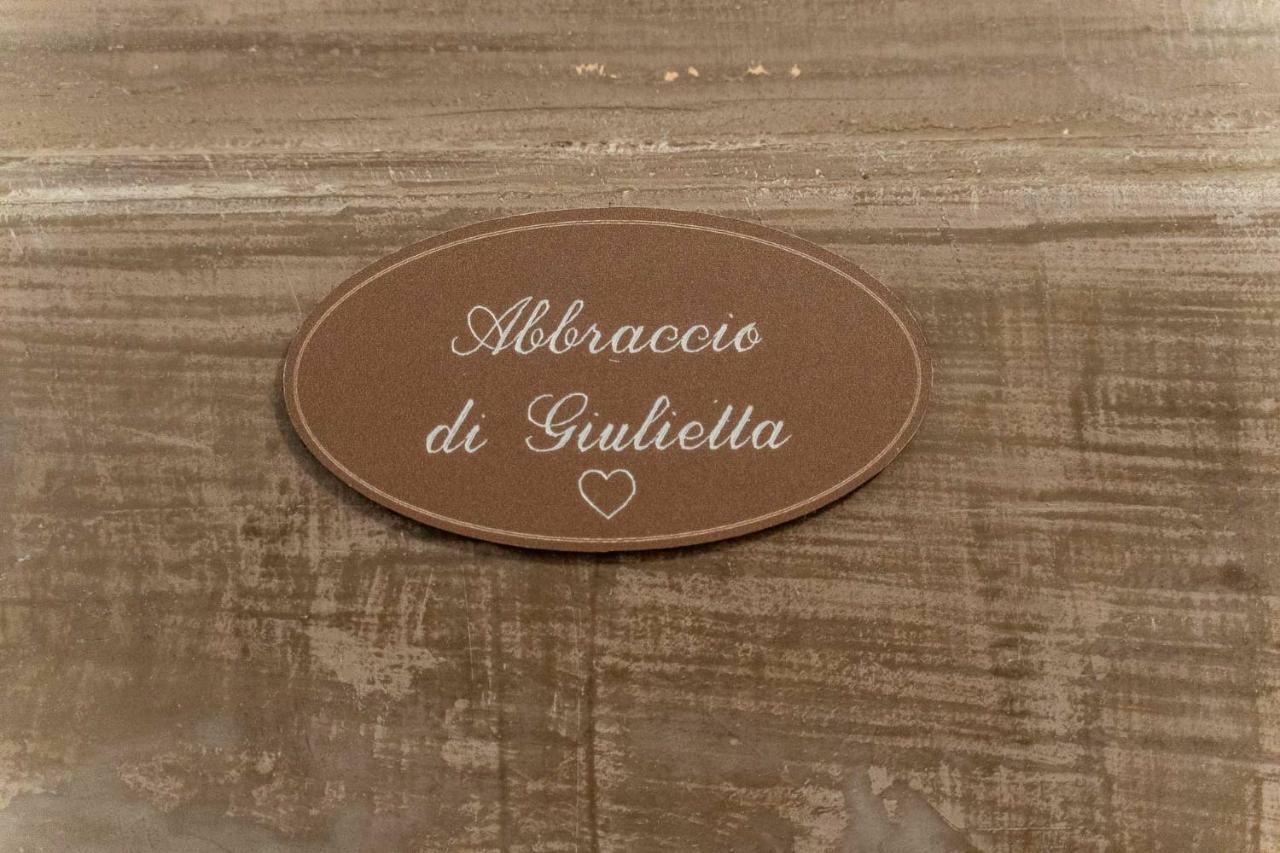 Apartamento Abbraccio Di Giulietta Verona Exterior foto